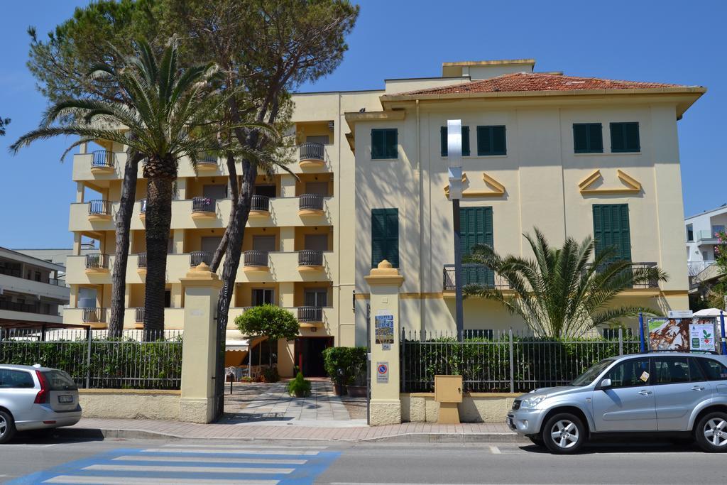 Hotel Quattropalme Tortoreto Екстериор снимка